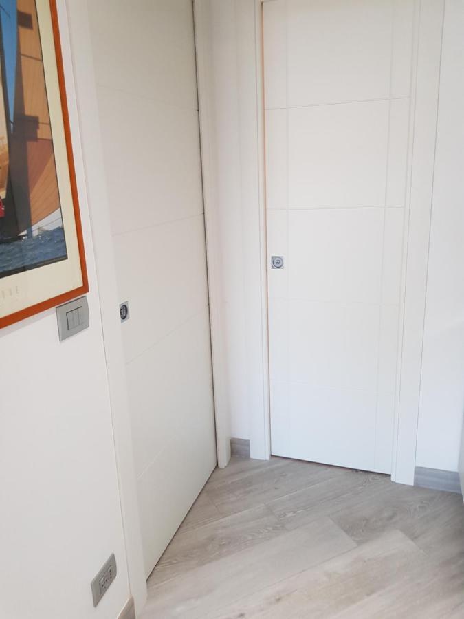 Trilocale Moderno In Centro Citta Apartment Turin Exterior photo