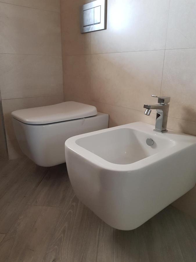 Trilocale Moderno In Centro Citta Apartment Turin Exterior photo